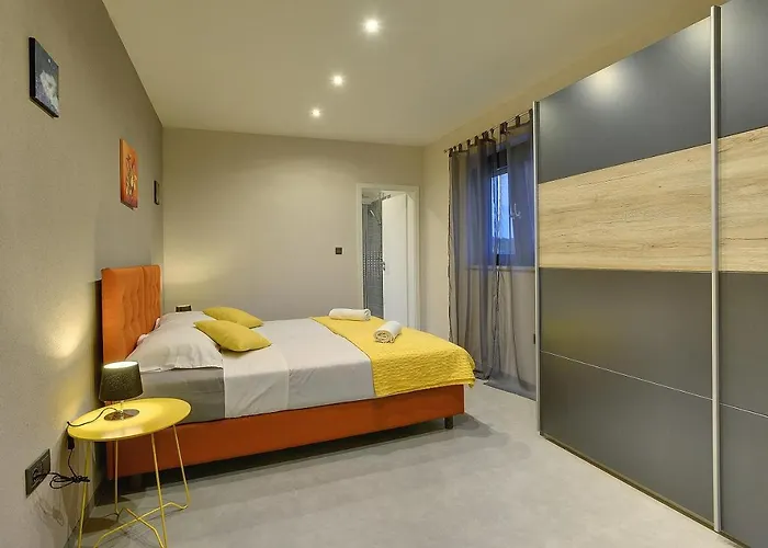 Nika Hébergement de vacances Fažana