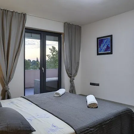 Nika Holiday home